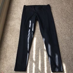 Size small VIE ACTIVE yoga pants. Good condition.